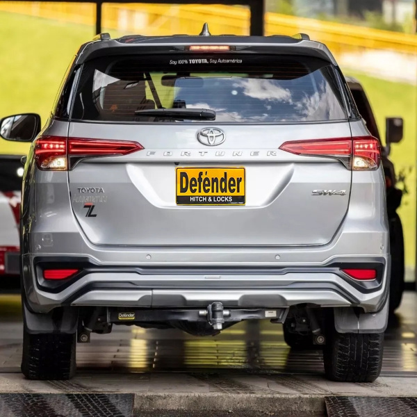 Tiro de Arrastre Toyota Fortuner Revo edición 50 años 2016 - 2020 - Imagen 2