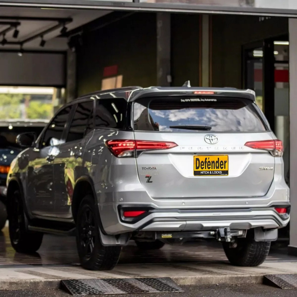 Tiro de Arrastre Toyota Fortuner Revo edición 50 años 2016 - 2020 ...